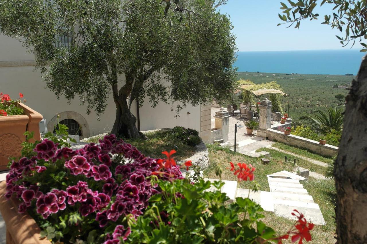 Villa In Gargano - Villa Basso Monte SantʼAngelo Exterior foto
