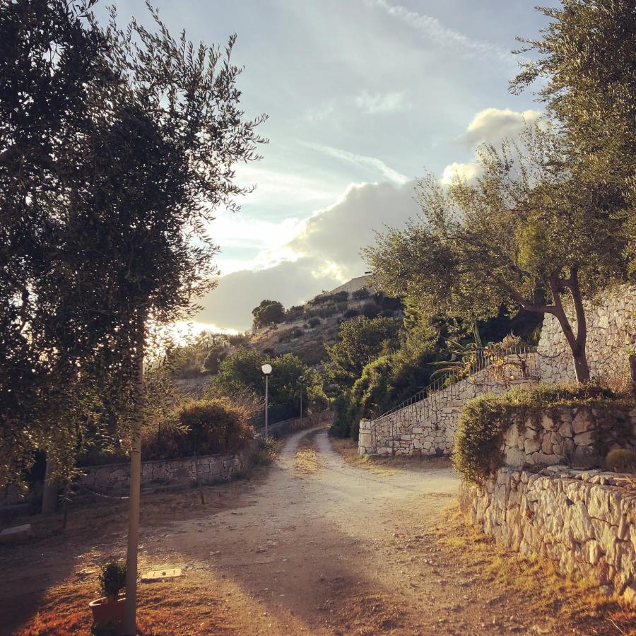 Villa In Gargano - Villa Basso Monte SantʼAngelo Exterior foto